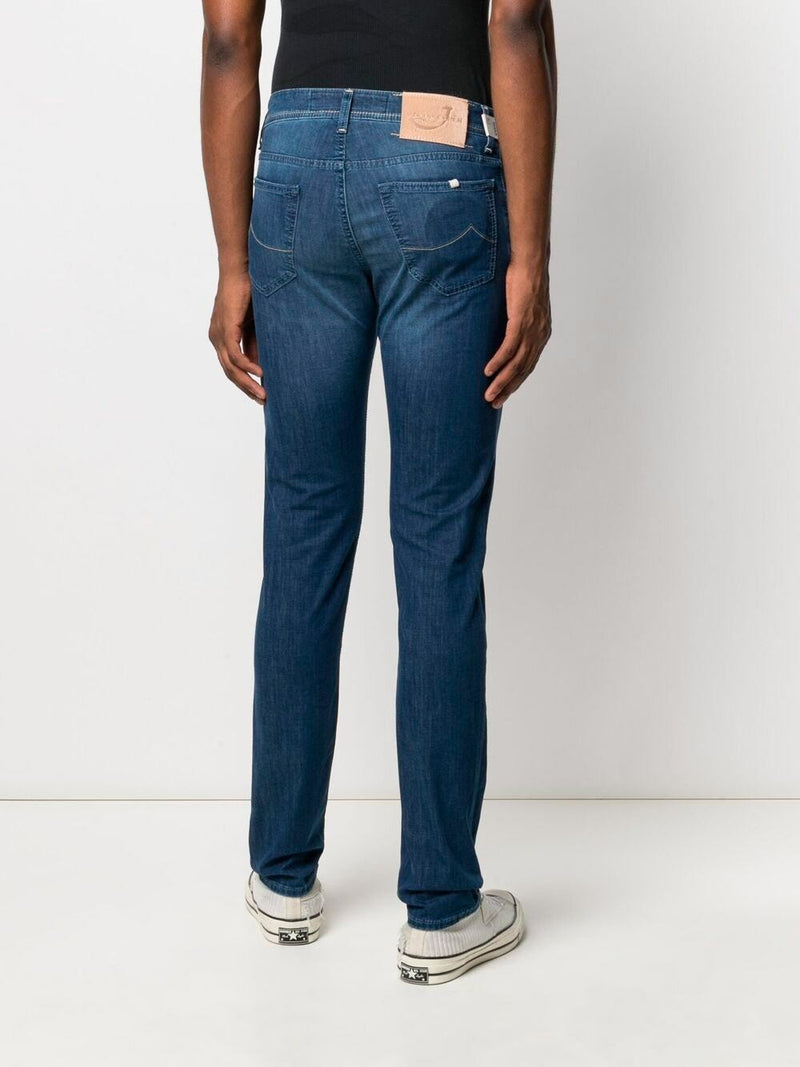 Jeans slim en denim stretch azul oscuro