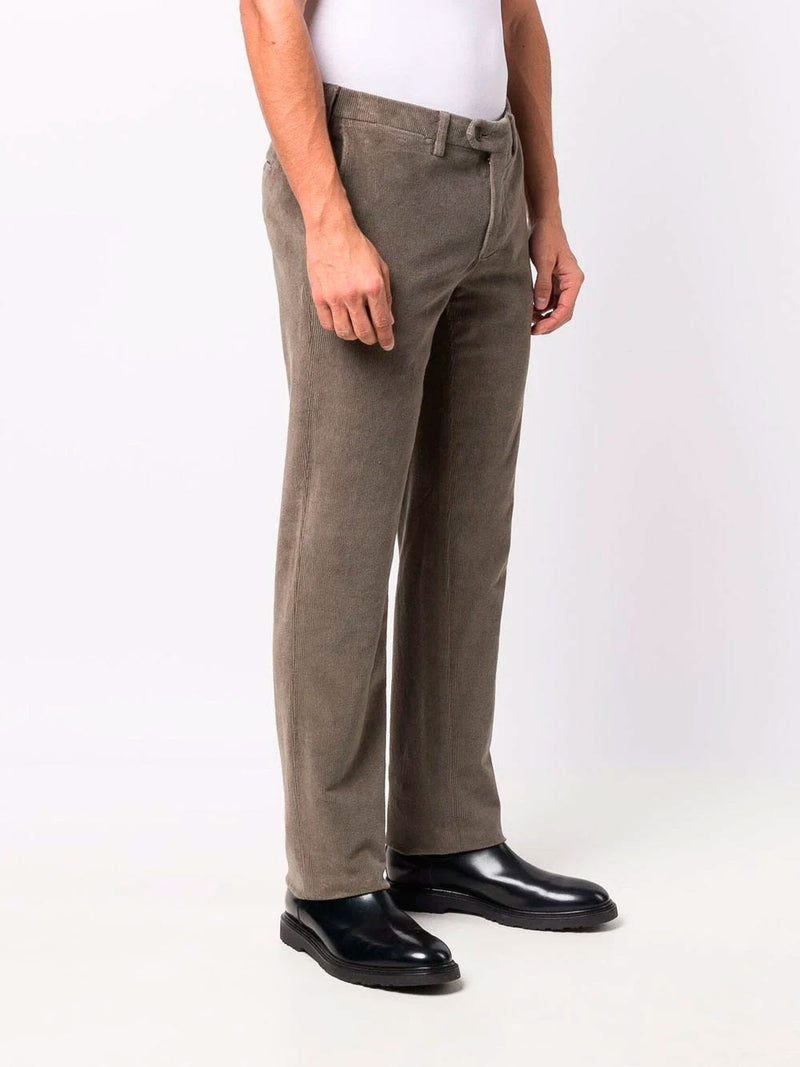 Pantalón slim fit de pana color topo