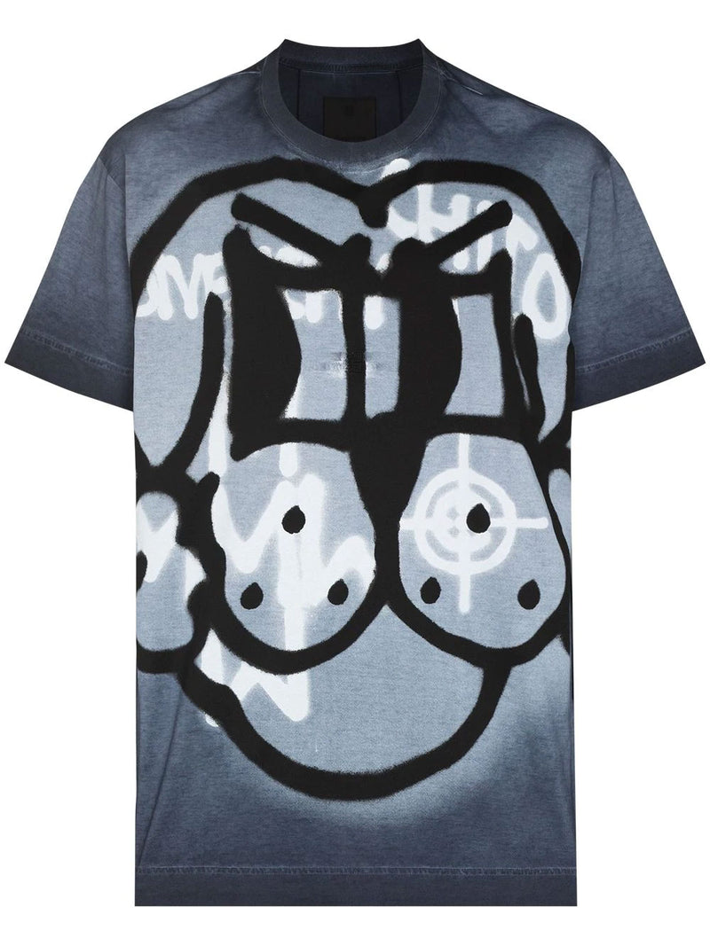 Camiseta oversize con estampado de graffiti